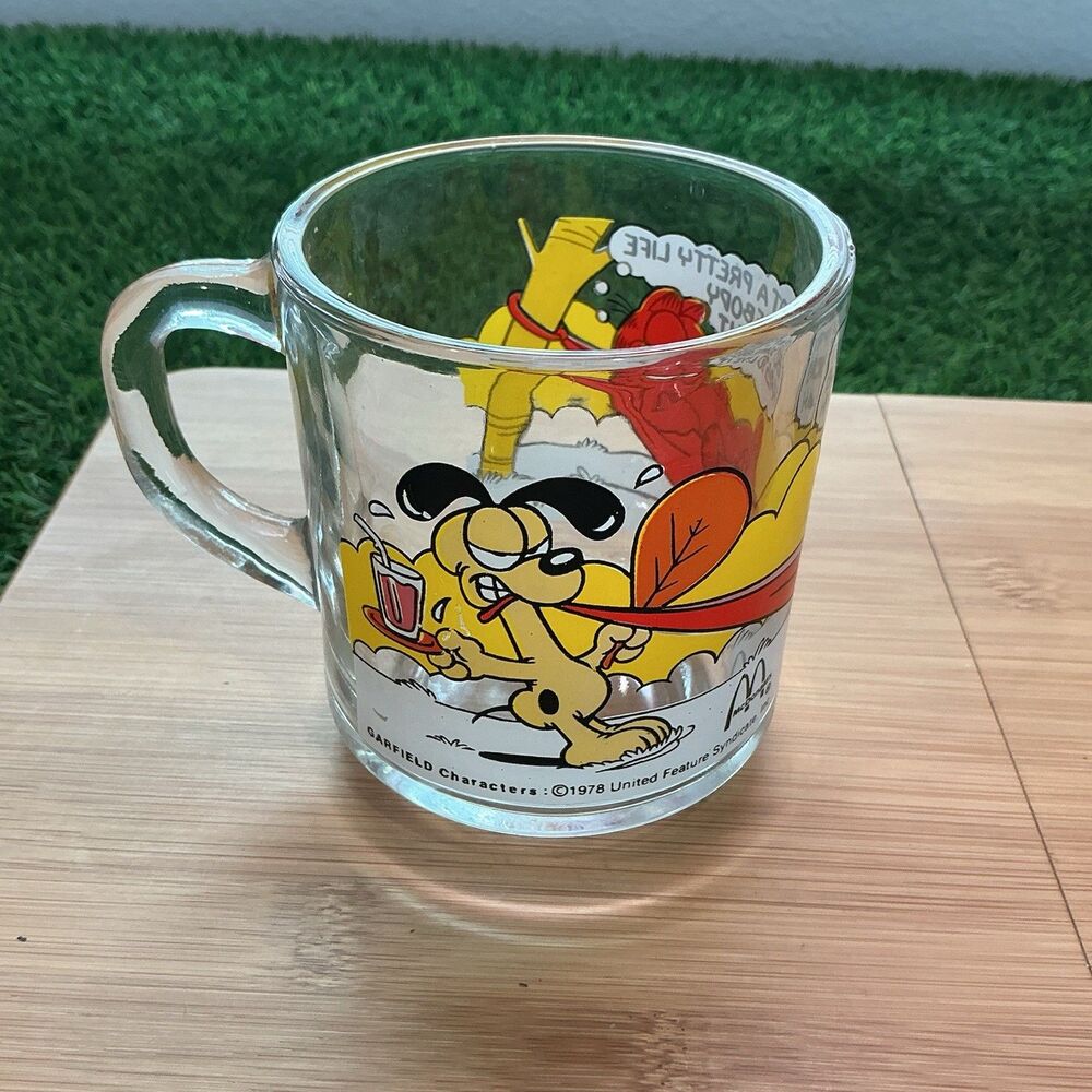 Vintage Garfield Odie Glass Mug 1978 United Feature Syndicate Jim Davis USA